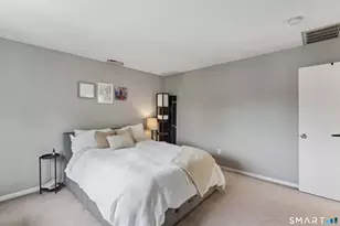 291 Hope St, Stamford, CT 06906 - Photo 21