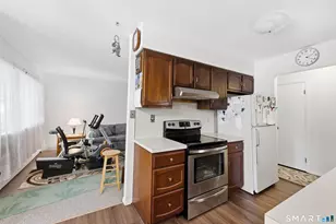 200 Woodmont Ave, Bridgeport, CT 06606 - Photo 9