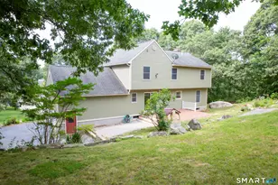 8 Holly St, Stonington, CT 06379 - Photo 3