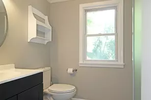 38 Main St, Simsbury, CT 06081 - Photo 5