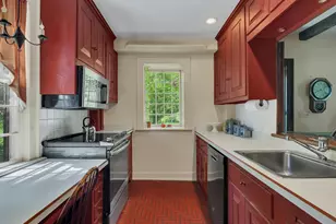 170 Old Post Rd, Old Saybrook, CT 06475 - Photo 9