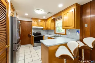 74 Harvest Ln, East Hartford, CT 06118 - Photo 9