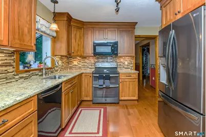 165 Pruett Place, Montville, CT 06370 - Photo 13