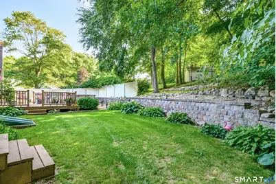165 Pruett Place, Montville, CT 06370 - Photo 9