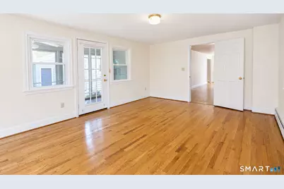 24 Sandhurst Drive, West Hartford, CT 06107 - Photo 9