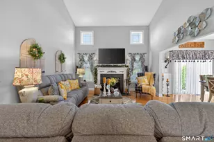 139 Mulholland Wy, North Haven, CT 06473 - Photo 15