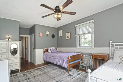 428 Peck Lane, Orange, CT 06477 - Photo 17