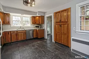428 Peck Ln, Orange, CT 06477 - Photo 5