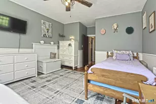 428 Peck Ln, Orange, CT 06477 - Photo 19