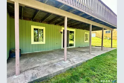 93 Woodland Avenue, Bloomfield, CT 06002 - Photo 25