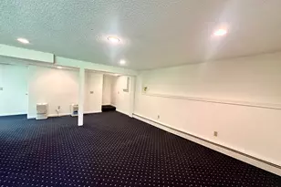 93 Woodland Ave, Bloomfield, CT 06002 - Photo 11