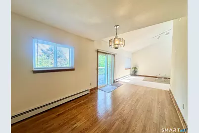 93 Woodland Avenue, Bloomfield, CT 06002 - Photo 3