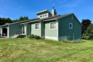 93 Woodland Ave, Bloomfield, CT 06002 - Photo 1
