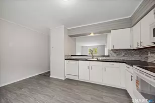 921 Hamilton Ave, Waterbury, CT 06706 - Photo 9