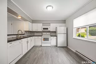 921 Hamilton Ave, Waterbury, CT 06706 - Photo 7