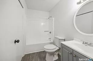 921 Hamilton Ave, Waterbury, CT 06706 - Photo 17