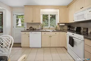 217 Echo Dr, Vernon, CT 06066 - Photo 5