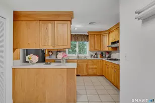 55 Wintergreen Dr, Waterford, CT 06385 - Photo 17