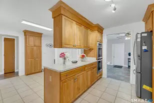 55 Wintergreen Dr, Waterford, CT 06385 - Photo 15