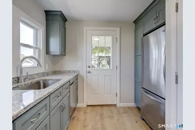 1455R Forbes Street, East Hartford, CT 06118 - Photo 5