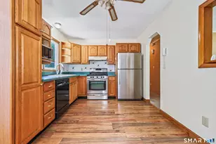 30 Adella St, Naugatuck, CT 06770 - Photo 9
