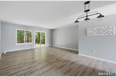 40 Chestnut Court #40, Cromwell, CT 06416 - Photo 11