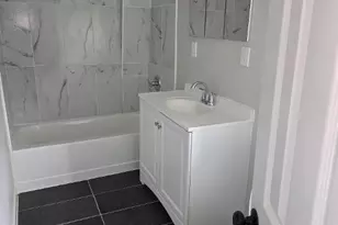 86 Bidwell St, Waterbury, CT 06710 - Photo 5