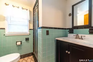 634 Bradley St, East Haven, CT 06512 - Photo 17