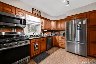 63 Byron Dr, Avon, CT 06001 - Photo 13