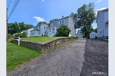 124 Woodbine Street, Waterbury, CT 06705 - Photo 3