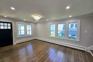 124 Woodbine St, Waterbury, CT 06705 - Photo 9