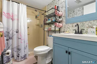140 Thompson Street #4E, East Haven, CT 06513 - Photo 17