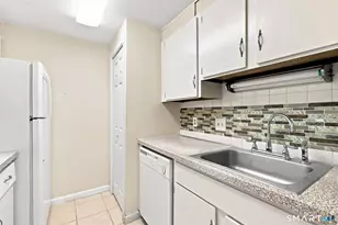 30 Cinnamon Springs, South Windsor, CT 06074 - Photo 7