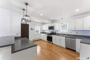 9 Carmel St, Hartford, CT 06106 - Photo 17
