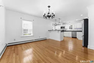 9 Carmel St, Hartford, CT 06106 - Photo 7