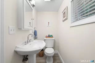 20 Bradley Ave, Branford, CT 06405 - Photo 7