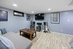 43 Deering Ln, Naugatuck, CT 06770 - Photo 23
