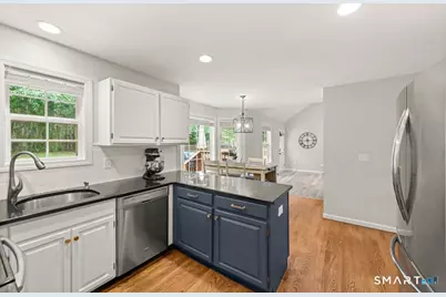 130 Alpine Drive, Newtown, CT 06482 - Photo 9