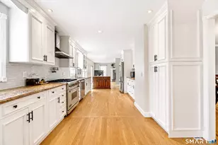 93 Flax Mill Rd, Branford, CT 06405 - Photo 11