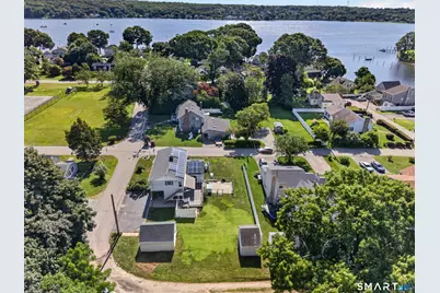 9 West Road, East Lyme, CT 06357 - Photo 3