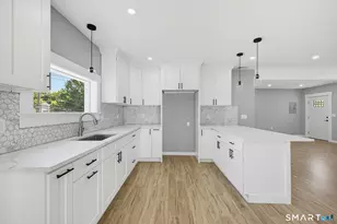 112 Broad St, Meriden, CT 06450 - Photo 23