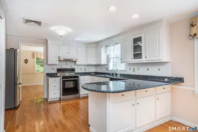 290 Old Farms Road, Simsbury, CT 06070 - Photo 13
