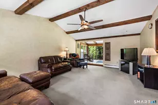39 Plainfield St, Enfield, CT 06082 - Photo 5
