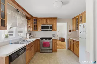 59 N Main St, East Hampton, CT 06424 - Photo 11