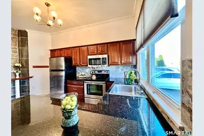 5 Hundley Court #1D, Stamford, CT 06902 - Photo 11