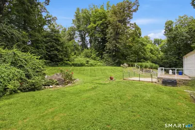 16 Ramblewood Drive, Branford, CT 06405 - Photo 5