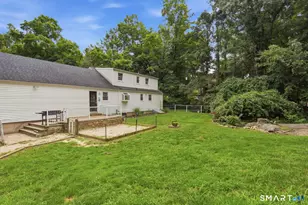 16 Ramblewood Dr, Branford, CT 06405 - Photo 3