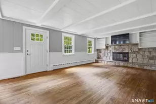 16 Ramblewood Dr, Branford, CT 06405 - Photo 5