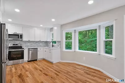 10 Leopard Drive, Newtown, CT 06482 - Photo 3