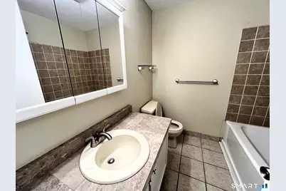 20 New Hampshire Drive #1D, New Britain, CT 06052 - Photo 11